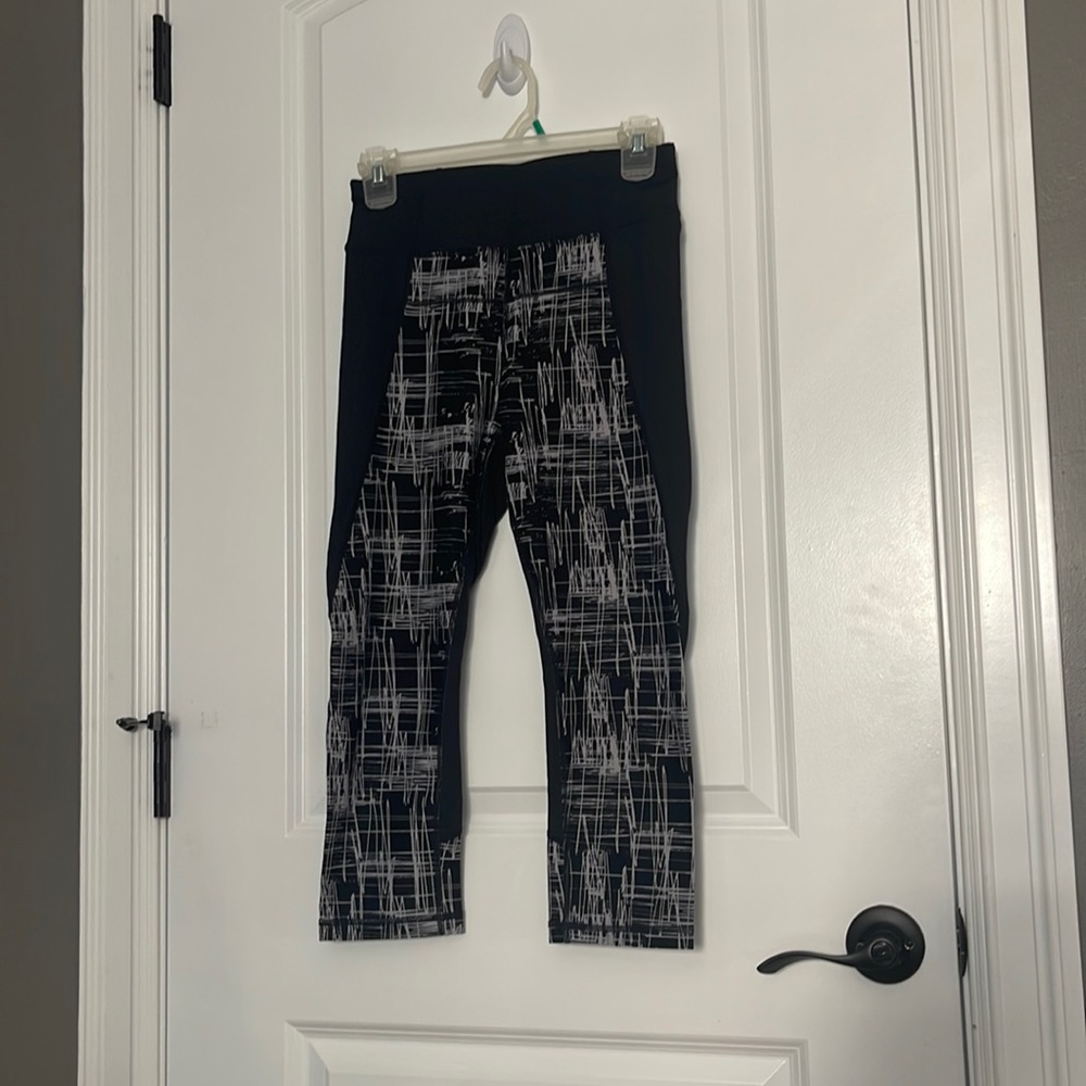 CALVIN KLEIN CROPPED LEGGINGS